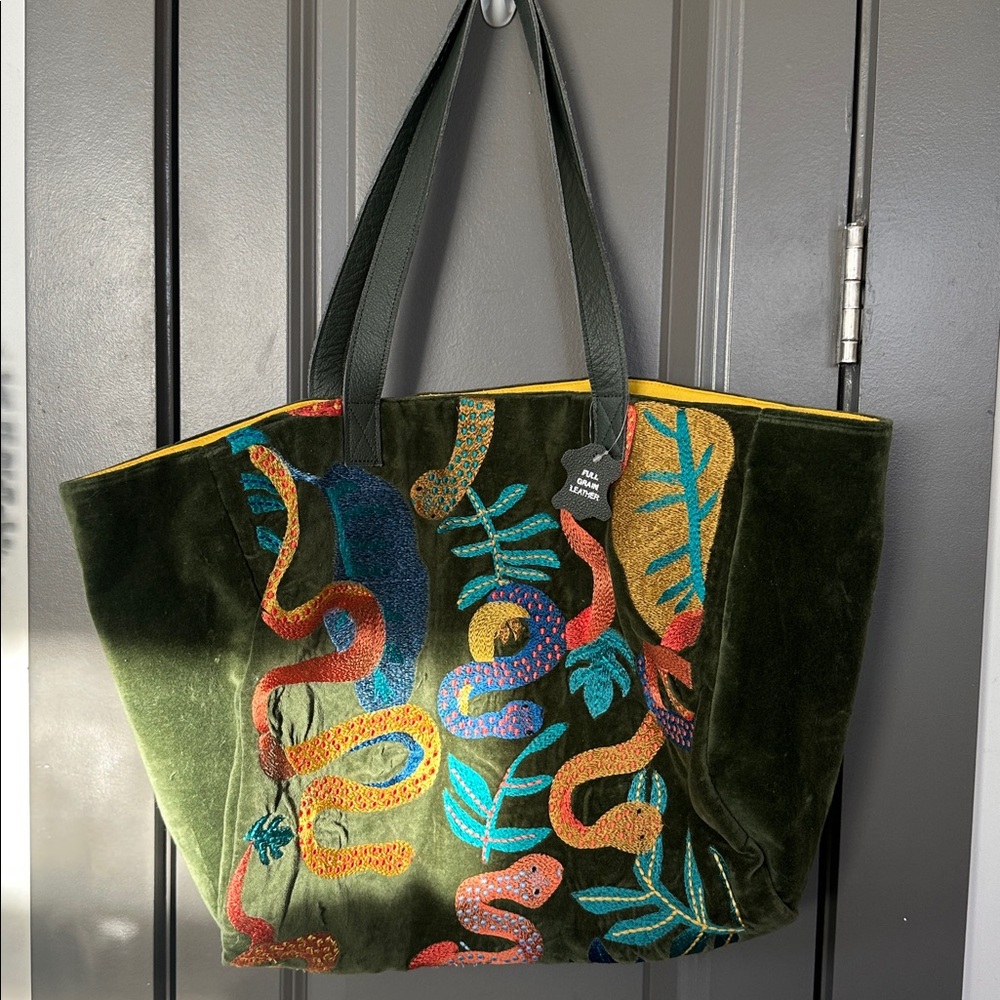 Brand New Anthropologie Snake Embroidered Tote Bag w/leather handles